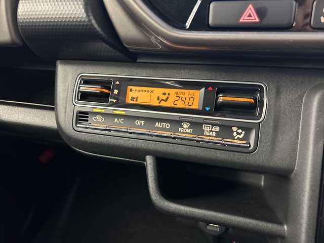 スズキ ハスラー Jスタイル Ⅱ 神奈川県 2023(令5)年 0.6万km ピュアホワイトパール/ウッディブラウン2トーンルーフ 純正メモリーナビ/Bluetooth・CD・DVD・フルセグTV・USB・iPod・AppleCarPlay/全方位モニター/セーフティーサポート/クルーズコントロール/シートヒーター/スペアキー1本/スマートキー/ルーフレール/純正15インチアルミホイール/コーナーセンサー/LEDヘッドライト/オートマチックハイビーム/横滑り防止装置/盗難防止装置/衝突被害軽減システム