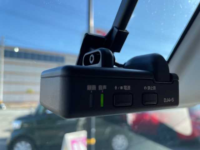 日産 デイズ ルークス X Vセレ +SeftyⅡ 宮城県 2014(平26)年 2.4万km ホワイトパール 登録時走行距離24021km/SDナビ/フルセグTV/CD/DVD/Bluetooth/全方位カメラ/横滑り防止装置/衝突軽減ブレーキ/ドライブレコーダー/片側パワースライドドア/純正フロアマット/コーナーセンサー/フルフラットシート