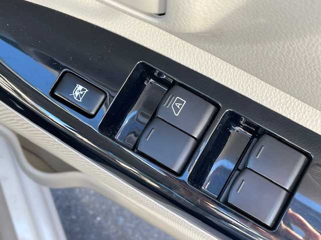 日産 デイズ ルークス X Vセレ +SeftyⅡ 宮城県 2014(平26)年 2.4万km ホワイトパール 登録時走行距離24021km/SDナビ/フルセグTV/CD/DVD/Bluetooth/全方位カメラ/横滑り防止装置/衝突軽減ブレーキ/ドライブレコーダー/片側パワースライドドア/純正フロアマット/コーナーセンサー/フルフラットシート