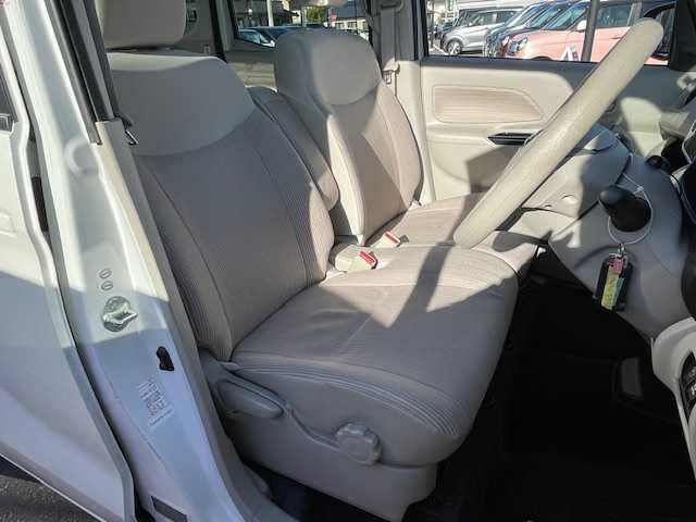 日産 デイズ ルークス X Vセレ +SeftyⅡ 宮城県 2014(平26)年 2.4万km ホワイトパール 登録時走行距離24021km/SDナビ/フルセグTV/CD/DVD/Bluetooth/全方位カメラ/横滑り防止装置/衝突軽減ブレーキ/ドライブレコーダー/片側パワースライドドア/純正フロアマット/コーナーセンサー/フルフラットシート