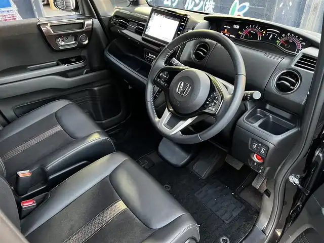 ホンダ Ｎ ＢＯＸ カスタム G EX ターボ ホンダセンシング 滋賀県 2019(令1)年 0.5万km プレミアムベルベットパープル・パール 純正9インチナビ/Bluetooth/CD/DVD/USB/フルセグTV/ホンダセンシング/バックカメラ/追従クルーズコントロール/両側パワースライドドア/アイドリングストップ/シートヒーター/ハーフレザー/MTモード付AT/LEDヘッドライト/オートハイビーム/ステアリングリモコン/前後ドライブレコーダー/ビルトインETC/プッシュスタート/スマートキー