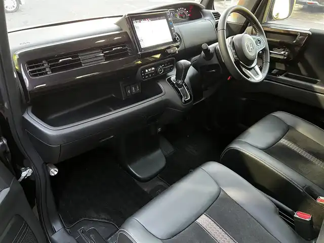 ホンダ Ｎ ＢＯＸ カスタム G EX ターボ ホンダセンシング 滋賀県 2019(令1)年 0.5万km プレミアムベルベットパープル・パール 純正9インチナビ/Bluetooth/CD/DVD/USB/フルセグTV/ホンダセンシング/バックカメラ/追従クルーズコントロール/両側パワースライドドア/アイドリングストップ/シートヒーター/ハーフレザー/MTモード付AT/LEDヘッドライト/オートハイビーム/ステアリングリモコン/前後ドライブレコーダー/ビルトインETC/プッシュスタート/スマートキー