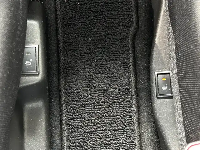 スズキ クロスビー HYBRID MX 岩手県 2018(平30)年 7.9万km スーパーブラックパール ４WD/純正ナビ/FM/AM/ワンセグ/Bluetooth/パドルシフト/横滑り防止装置/アイドリングストップ/シートヒーター/プッシュスタート/純正バイザー/純正マット/スマートキー/LEDライト/フォグランプ/AUTOライト/スタッドレス積載/保証書　取説