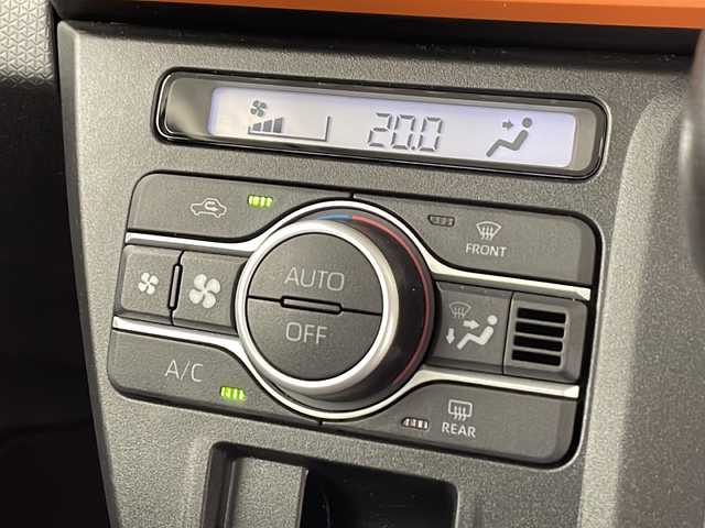 ダイハツ タント ファンクロス 千葉県 2022(令4)年 5万km ブラックマイカメタリック 純正ディスプレイオーディオ/・BT USB フルセグTV AppleCarPlay AndroidAuto/衝突軽減ブレーキ/レーンキープアシスト/両側パワースライドドア/前席シートヒーター/電動パーキング/オートブレーキホールド/前後ドライブレコーダー/ETC/充電用Type-A/コーナーセンサー/ルーフレール/シートバックテーブル/リアサンシェード/アイドリングストップ/ヘッドライトレベライザー/LEDヘッドライト/LEDフォグランプ/オートライト/オートハイビーム/スマートキー/スペアキー