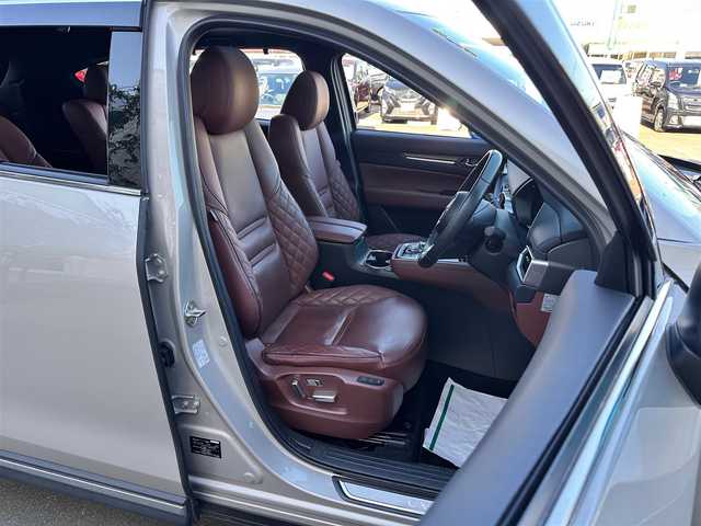 マツダ ＣＸ－８ XD エクスクルーシブモード 宮城県 2021(令3)年 3.6万km プラチナクォーツメタリック サンルーフ/BOSEサウンドシステム/ドライバーアテンションアラート/車間認知支援システム/車線逸脱警報システム/ブラインドスポットモニタリング/レーンキープアシストシステム/SBS/SCBS/パーキングセンサー/ヘッドアップディスプレイ/360度ビューモニター/マツダコネクトナビ/・Bluetooth/・フルセグTV/・AppleCarPlay/AndroidAuto/ETC/ドライブレコーダー/ワイヤレス充電/電動リアゲート/レザーシート/パワーシート（運転席メモリー機能付）/シートヒーター/ベンチレーション/ステアリングヒーター/革巻きステアリング/ステアリングスイッチ/パドルシフト/電動パーキングブレーキ/ブレーキホールド/アダプティブLEDヘッドランプ/フォグランプ/オートライト/スマートキー＆プッシュスタート/スペアキー/エンジンスターター/電動格納ミラー/純正19インチAW/純正フロアマット/ドアバイザー/W/サイド/カーテンエアバッグ
