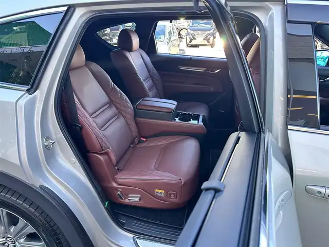 マツダ ＣＸ－８ XD エクスクルーシブモード 宮城県 2021(令3)年 3.6万km プラチナクォーツメタリック サンルーフ/BOSEサウンドシステム/ドライバーアテンションアラート/車間認知支援システム/車線逸脱警報システム/ブラインドスポットモニタリング/レーンキープアシストシステム/SBS/SCBS/パーキングセンサー/ヘッドアップディスプレイ/360度ビューモニター/マツダコネクトナビ/・Bluetooth/・フルセグTV/・AppleCarPlay/AndroidAuto/ETC/ドライブレコーダー/ワイヤレス充電/電動リアゲート/レザーシート/パワーシート（運転席メモリー機能付）/シートヒーター/ベンチレーション/ステアリングヒーター/革巻きステアリング/ステアリングスイッチ/パドルシフト/電動パーキングブレーキ/ブレーキホールド/アダプティブLEDヘッドランプ/フォグランプ/オートライト/スマートキー＆プッシュスタート/スペアキー/エンジンスターター/電動格納ミラー/純正19インチAW/純正フロアマット/ドアバイザー/W/サイド/カーテンエアバッグ