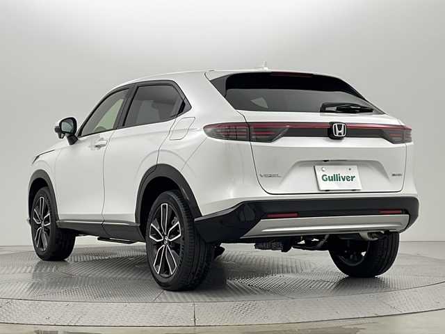 ホンダ ヴェゼル ハイブリッド e:HEV Z 新潟県 2025(令7)年 0.1万km未満 プラチナホワイトパール 4WD/ホンダセンシング/純正ナビ/　　フルセグ/BT/USB/AppleCarPlay/AndroidAuto/バックカメラ/パワーバックドア/レーダークルーズコントロール/LEDオートライト/Fフォグ/ハーフレザーシート/シートヒーター/純正18インチアルミホイール/パドルシフト/ステアリングスイッチ/ステリングヒーター/USBポート/TypeCポート/置くだけ充電/ブラインドスポットモニター/スマートキー/ビルトインETC2.0