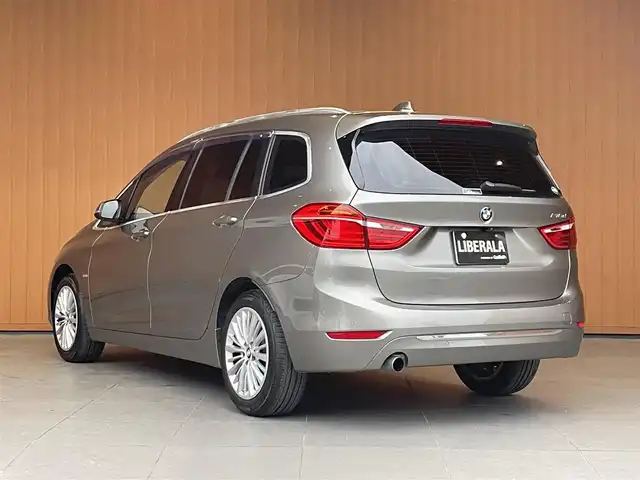 ＢＭＷ ２１８ｄ グランツアラー ラグジュアリー 愛知県 2016(平28)年 6.2万km アルピンホワイトⅢ 純正ＨＤＤナビ　/前席パワーシート　/運転席シートメモリー　/前席シートヒーター　/ＡＣＣ　/衝突軽減装置　/バックカメラ　/パークアシスト　/社外フルセグＴＶ　/ＨＩＤヘッドライト　/オートライト　/ＨＵＤ/アンビエントライト/パワーバックドア