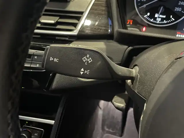 ＢＭＷ ２１８ｄ グランツアラー ラグジュアリー 愛知県 2016(平28)年 6.2万km アルピンホワイトⅢ 純正ＨＤＤナビ　/前席パワーシート　/運転席シートメモリー　/前席シートヒーター　/ＡＣＣ　/衝突軽減装置　/バックカメラ　/パークアシスト　/社外フルセグＴＶ　/ＨＩＤヘッドライト　/オートライト　/ＨＵＤ/アンビエントライト/パワーバックドア
