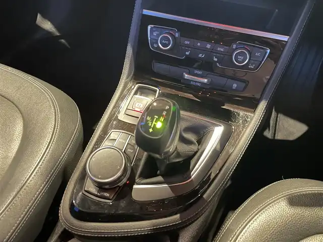 ＢＭＷ ２１８ｄ グランツアラー ラグジュアリー 愛知県 2016(平28)年 6.2万km アルピンホワイトⅢ 純正ＨＤＤナビ　/前席パワーシート　/運転席シートメモリー　/前席シートヒーター　/ＡＣＣ　/衝突軽減装置　/バックカメラ　/パークアシスト　/社外フルセグＴＶ　/ＨＩＤヘッドライト　/オートライト　/ＨＵＤ/アンビエントライト/パワーバックドア