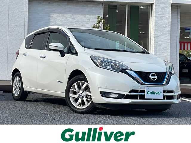 日産 ノート e－パワー メダリスト 千葉県 2020(令2)年 6.4万km ブリリアントホワイトパール ナビMJ320D-W 全方位カメラ スマートルームミラー ETC レーンアシスト BT AUX ステアスイッチ LEDライト オートライト 15インチAW 前後センサー スマートキー ウィンカーミラー