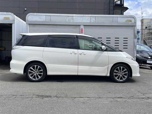 トヨタ エスティマ アエラス 道央・札幌 2013(平25)年 11.1万km ホワイトパールクリスタルシャイン (株)IDOMが運営する【じしゃロン札幌店】の自社ローン専用車両になります。こちらは現金またはオートローンご利用時の価格です。自社ローンご希望の方は別途その旨お申付け下さい。/純正HDDナビ/フルセグテレビ/バックカメラ/クルーズコントロール/ドアバイザー/プッシュスタート/両側パワースライドドア/ETC/HIDヘッドライト/オートライト/ステアリングスイッチ/革巻きステアリング/電動格納ミラー/ワイパーデアイサー/純正フロアマット/スマートキー