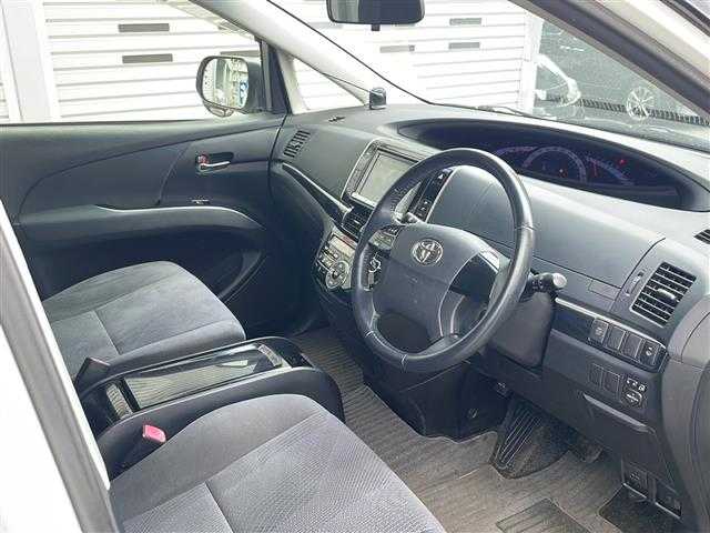 トヨタ エスティマ アエラス 道央・札幌 2013(平25)年 11.1万km ホワイトパールクリスタルシャイン (株)IDOMが運営する【じしゃロン札幌店】の自社ローン専用車両になります。こちらは現金またはオートローンご利用時の価格です。自社ローンご希望の方は別途その旨お申付け下さい。/純正HDDナビ/フルセグテレビ/バックカメラ/クルーズコントロール/ドアバイザー/プッシュスタート/両側パワースライドドア/ETC/HIDヘッドライト/オートライト/ステアリングスイッチ/革巻きステアリング/電動格納ミラー/ワイパーデアイサー/純正フロアマット/スマートキー