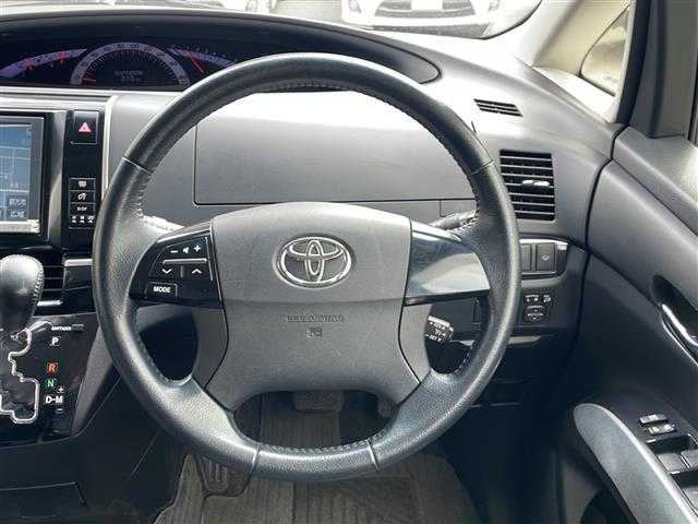 トヨタ エスティマ アエラス 道央・札幌 2013(平25)年 11.1万km ホワイトパールクリスタルシャイン (株)IDOMが運営する【じしゃロン札幌店】の自社ローン専用車両になります。こちらは現金またはオートローンご利用時の価格です。自社ローンご希望の方は別途その旨お申付け下さい。/純正HDDナビ/フルセグテレビ/バックカメラ/クルーズコントロール/ドアバイザー/プッシュスタート/両側パワースライドドア/ETC/HIDヘッドライト/オートライト/ステアリングスイッチ/革巻きステアリング/電動格納ミラー/ワイパーデアイサー/純正フロアマット/スマートキー