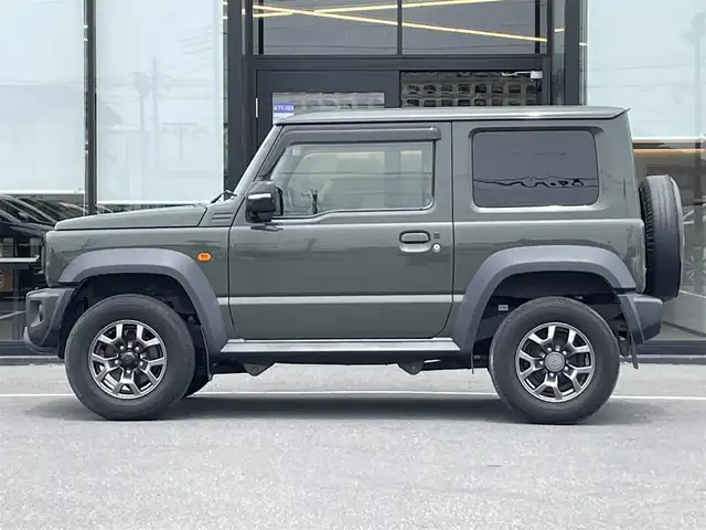 スズキ ジムニー シエラ JC 茨城県 2020(令2)年 5.3万km ジャングルグリーン 純正ナビ/【ラジオ・SD・iPod・TV・USB・BT・CD・DVD】/シートヒーター/4WD/センターデフロック/ダウンヒルアシストコントロール/クルコン/Bカメラ/ETC/ステリモ/オートライト/Fフォグ/LEDライト/ヘッドライトウォッシャー/純正フロアマット/純正アルミホイール/横滑り防止装置/レーンキープアシスト/衝突被害軽減システム
