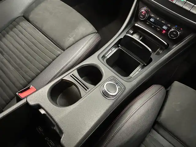 メルセデス・ベンツ ＣＬＡ２５０ Sブレイク　シュポルト4MATIC 岡山県 2017(平29)年 6.2万km カバンサイトブルー メルセデス純正ナビ/リアカメラ/パワーシート/ESP/アクティブブレーキアシスト/アテンションアシスト/ブラインドスポットアシスト/アクティブレーンキーピングアシスト/フルセグTV/Bluetooth/アップルカープレイ/アンドロイドオート/ロケイターライティング/DYNAMIC SELECT/ETC/キーレスゴー/オートライト/オートワイパー