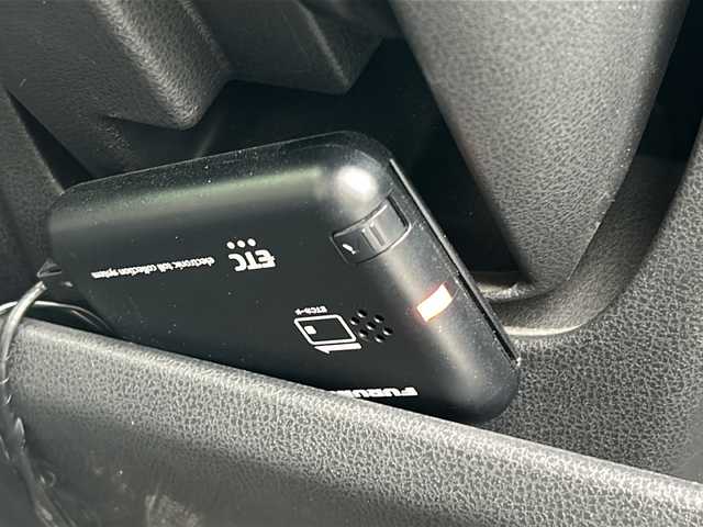 日産 ノート X 千葉県 2017(平29)年 5.7万km ブリリアントホワイトパール 社外メモリナビ/ワンセグTV/Bluetooth/CD/ラジオ/衝突軽減ブレーキ/レーンキープアシスト/ドアバイザー/スマートキー