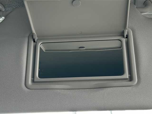 日産 ノート X 千葉県 2017(平29)年 5.7万km ブリリアントホワイトパール 社外メモリナビ/ワンセグTV/Bluetooth/CD/ラジオ/衝突軽減ブレーキ/レーンキープアシスト/ドアバイザー/スマートキー