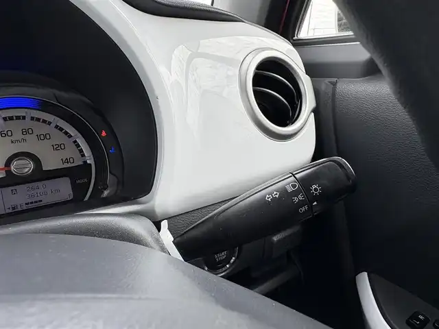スズキ ハスラー G 栃木県 2015(平27)年 3.7万km キャンディピンクメタリック/ホワイト2トーンルーフ レーダーブレーキサポート/社外メモリナビ/ワンセグTV/DVD/Bluetooth/ETC/ドライブレコーダー/スマートキー/アイドリングストップ/シートヒーター/横滑り防止装置/革調シートカバー