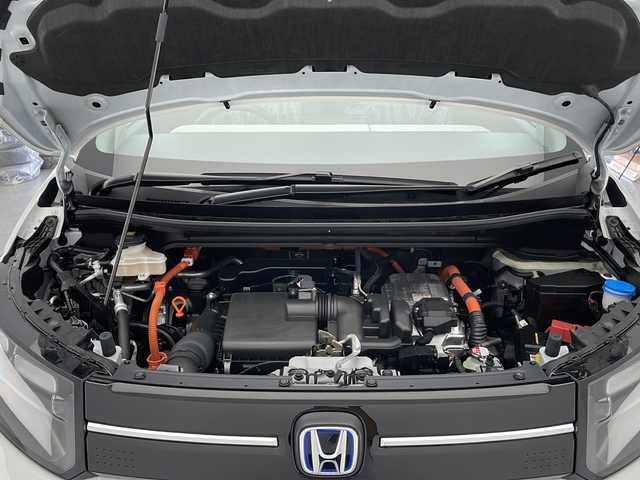 ホンダ フリード ハイブリット e:HEV AIR 長野県 2025(令7)年 0.1万km未満 プラチナホワイトパール 4WD/寒冷地仕様/純正9インチナビ　LXM-242ZFNI/（フルセグ/Bluetooth/AppleCarPlay/AndroidAuto)/バックカメラ/衝突軽減ブレーキ/レーンキープアシスト/レーダークルーズコントロール/前後コーナーセンサー/踏み間違い防止/標識認識機能/先行車発進機能/両側電動スライドドア/前席シートヒーター/LEDヘッドライト/オートライト/電子パーキングブレーキ/ブレーキホールド/ステアリングスイッチ/取扱説明書/保証書/スマートキー/スペアキー