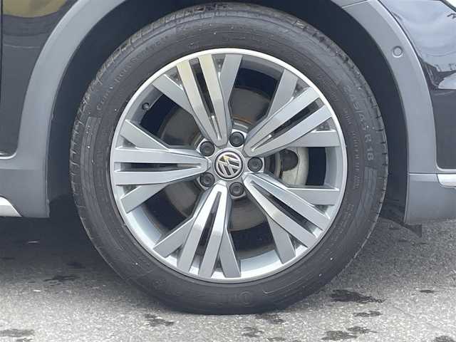 フォルクスワーゲン パサート オールトラック TDI 4モーション アドバンス 青森県 2019(平31)年 3.1万km ディープブラックパールエフェクト /4WD/ディーゼル/ターボ/プリクラッシュブレーキシステム/レーンキープアシストシステム/アラウンドビューカメラ/駐車支援システム/アダプティブクルーズコントロール/純正9インチメーカーナビ/・フルセグTV/BT/DVD/AppleCarPlay/AndroidAuto/バーチャルコックピット/黒革シート/シートヒーター/ベンチレーター/運転席マッサージ機能付き/ステアヒーター/パドルシフト/パワーバックドア/オートライトLED/フォグ/ヘットライトウオッシャー/純正18インチアルミホイール/置くだけ充電/ETC2.0/スマートエントリー/スタートシステム/シルバールーフレール/アイドリングストップ/純正フロアマット/リア7面プライバシーガラス/ミラーヒーター/電動格納ミラー/取扱説明書/保証書