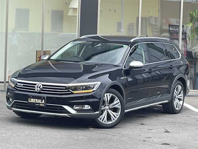 フォルクスワーゲン パサート オールトラック TDI 4モーション アドバンス 青森県 2019(平31)年 3.1万km ディープブラックパールエフェクト /4WD/ディーゼル/ターボ/プリクラッシュブレーキシステム/レーンキープアシストシステム/アラウンドビューカメラ/駐車支援システム/アダプティブクルーズコントロール/純正9インチメーカーナビ/・フルセグTV/BT/DVD/AppleCarPlay/AndroidAuto/バーチャルコックピット/黒革シート/シートヒーター/ベンチレーター/運転席マッサージ機能付き/ステアヒーター/パドルシフト/パワーバックドア/オートライトLED/フォグ/ヘットライトウオッシャー/純正18インチアルミホイール/置くだけ充電/ETC2.0/スマートエントリー/スタートシステム/シルバールーフレール/アイドリングストップ/純正フロアマット/リア7面プライバシーガラス/ミラーヒーター/電動格納ミラー/取扱説明書/保証書