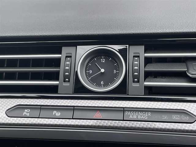 フォルクスワーゲン パサート オールトラック TDI 4モーション アドバンス 青森県 2019(平31)年 3.1万km ディープブラックパールエフェクト /4WD/ディーゼル/ターボ/プリクラッシュブレーキシステム/レーンキープアシストシステム/アラウンドビューカメラ/駐車支援システム/アダプティブクルーズコントロール/純正9インチメーカーナビ/・フルセグTV/BT/DVD/AppleCarPlay/AndroidAuto/バーチャルコックピット/黒革シート/シートヒーター/ベンチレーター/運転席マッサージ機能付き/ステアヒーター/パドルシフト/パワーバックドア/オートライトLED/フォグ/ヘットライトウオッシャー/純正18インチアルミホイール/置くだけ充電/ETC2.0/スマートエントリー/スタートシステム/シルバールーフレール/アイドリングストップ/純正フロアマット/リア7面プライバシーガラス/ミラーヒーター/電動格納ミラー/取扱説明書/保証書