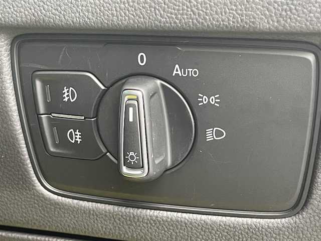 フォルクスワーゲン パサート オールトラック TDI 4モーション アドバンス 青森県 2019(平31)年 3.1万km ディープブラックパールエフェクト /4WD/ディーゼル/ターボ/プリクラッシュブレーキシステム/レーンキープアシストシステム/アラウンドビューカメラ/駐車支援システム/アダプティブクルーズコントロール/純正9インチメーカーナビ/・フルセグTV/BT/DVD/AppleCarPlay/AndroidAuto/バーチャルコックピット/黒革シート/シートヒーター/ベンチレーター/運転席マッサージ機能付き/ステアヒーター/パドルシフト/パワーバックドア/オートライトLED/フォグ/ヘットライトウオッシャー/純正18インチアルミホイール/置くだけ充電/ETC2.0/スマートエントリー/スタートシステム/シルバールーフレール/アイドリングストップ/純正フロアマット/リア7面プライバシーガラス/ミラーヒーター/電動格納ミラー/取扱説明書/保証書