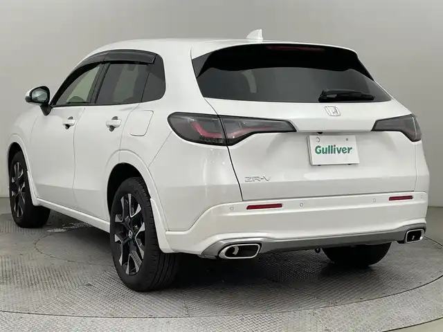 ホンダ ＺＲ－Ｖ Z 道央・札幌 2023(令5)年 0.5万km プラチナホワイトパール ・４WD/・寒冷地仕様/・BOSEプレミアムサウンド/・ホンダセンシング/・純正メモリナビ/・ホンダコネクトディスプレイ/・BT/USB/AppleCarPlay/AndroidAuto/・フルセグテレビ/・アラウンドビューモニター/・前後ドライブレコーダー/・ビルトインETC2.0/・レザーシート/・D＋N席パワーシート/・パワーバックドア/・レーダークルーズコントロール/・アイドリングストップ/・前後コーナーセンサー/・レーンキープアシスト/・ブラインドスポットモニター/・ステアリングヒーター/・LEDヘッドライト/・オートライト/・オートマチックハイビーム/・保証書・取扱説明書