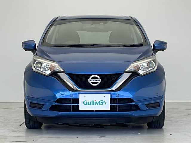 日産 ノート e－パワー X Vセレクション 愛知県 2020(令2)年 2.9万km シャイニングブルー 衝突軽減システム/純正SDナビ　ＳＤカードなし/全方位カメラ/レーダークルーズコントロール/フルセグ/CD DVD/Bluetooth/バックカメラ/コーナーセンサー/純正アルミホイール/オートライト/ドライブレコーダー/ETC/ステアリングスイッチ/スマートキー/プッシュスタート