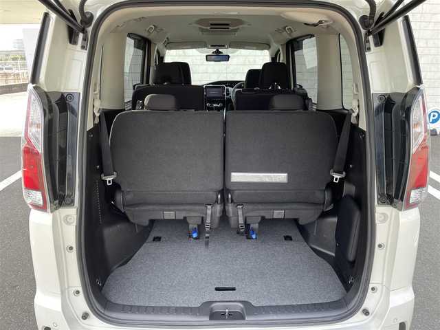 日産 セレナ ハイウェイスターVセレクションⅡ 福岡県 2019(令1)年 3.5万km ブリリアントホワイトパール 純正9型ナビ(フルセグ/TV/CD/DVD/BT)アラウンドビューモニター後席モニタープロパイロットエマージェンシーブレーキコーナーセンサー両側電動パワスラ前後ドラレコETCデジタルインナーミラーUSBポート純正ヘットライト/純正16インチアルミホイールスマートキープッシュスタート