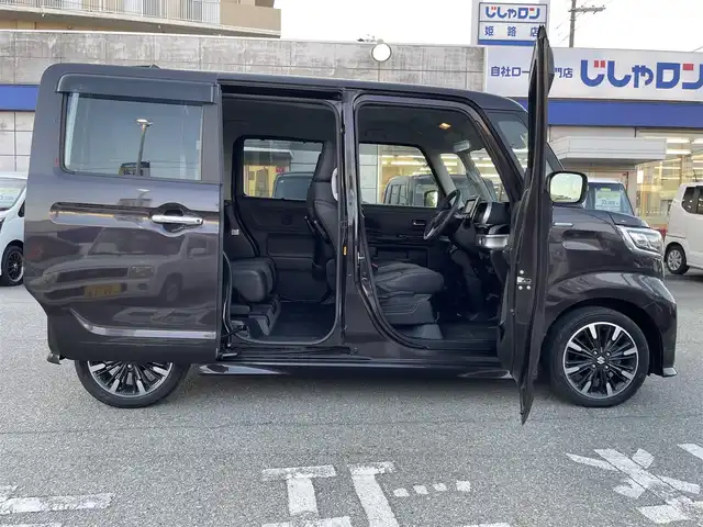 スズキ スペーシア カスタム HYBRID XS 兵庫県 2018(平30)年 8万km アーバンブラウンパールメタリック 社外7インチナビ/(CD/DVD/BT/フルセグTV)/バックカメラ/両側パワースライドドア /ハーフレザーシート/シートヒーター/スマートキー/プッシュスタート/ETC/電格ミラー/オートライト/LEDヘッドライト/ドライブレコーダー