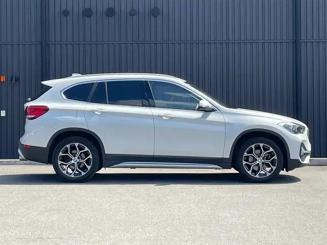 ＢＭＷ Ｘ１ xDrive 18d xライン 福島県 2021(令3)年 4.5万km ミネラルホワイト インテリジェントセーフティ/アクティブクルーズコントロール/黒革シート/パワーシート/シートヒーター /純正ナビ/バックカメラ/コンフォートアクセス/ミラー一体型ETC/パワーバックドア/フットオープナー/アンビエントライト/LEDヘッドライト/コーナーセンサー/リアガラスフィルム施工/純正18インチAW