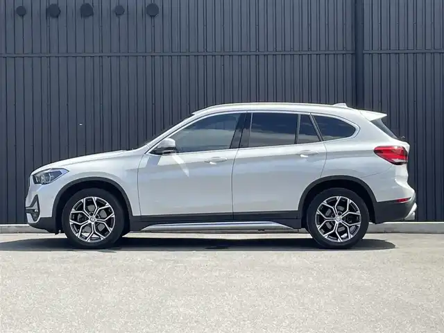 ＢＭＷ Ｘ１ xDrive 18d xライン 福島県 2021(令3)年 4.5万km ミネラルホワイト インテリジェントセーフティ/アクティブクルーズコントロール/黒革シート/パワーシート/シートヒーター /純正ナビ/バックカメラ/コンフォートアクセス/ミラー一体型ETC/パワーバックドア/フットオープナー/アンビエントライト/LEDヘッドライト/コーナーセンサー/リアガラスフィルム施工/純正18インチAW