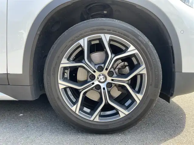 ＢＭＷ Ｘ１ xDrive 18d xライン 福島県 2021(令3)年 4.5万km ミネラルホワイト インテリジェントセーフティ/アクティブクルーズコントロール/黒革シート/パワーシート/シートヒーター /純正ナビ/バックカメラ/コンフォートアクセス/ミラー一体型ETC/パワーバックドア/フットオープナー/アンビエントライト/LEDヘッドライト/コーナーセンサー/リアガラスフィルム施工/純正18インチAW