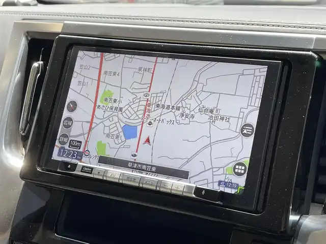 トヨタ アルファード G 滋賀県 2015(平27)年 3.9万km ホワイトパールクリスタルシャイン 純正9型ナビ/（BT/CD/DVD/TV/AppleCarPlay/AndroidAuto）/両側電動スライドドア/モデリスタエアロ/後席フリップダウンモニター/バックカメラ/前方ドライブレコーダー/ビルトインETC/パワーシート/クルーズコントロール/前後クリアランスソナー/オートライト/電動パーキング/オートホールド/MT付AT/ステアリングスイッチ/プッシュスタート/スマートキー
