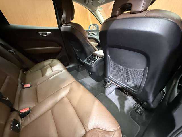 ボルボ ＸＣ６０ T5 AWD モーメンタム 千葉県 2019(令1)年 5.3万km デニムブルーメタリック ＡＣＣ　/茶革　/ナビ　/ＴＶ　/ＣａｒＰｌａｙ　/３６０°シートヒーター　/電動リアゲート　/パーキングアシスト　/ＬＥＤヘッドライト　/ハイパフォーマンスオーディオ　/衝突軽減Ｂ　/ＢＳＭ　/ＬＫＡ　　/ＥＴＣ　/禁煙車