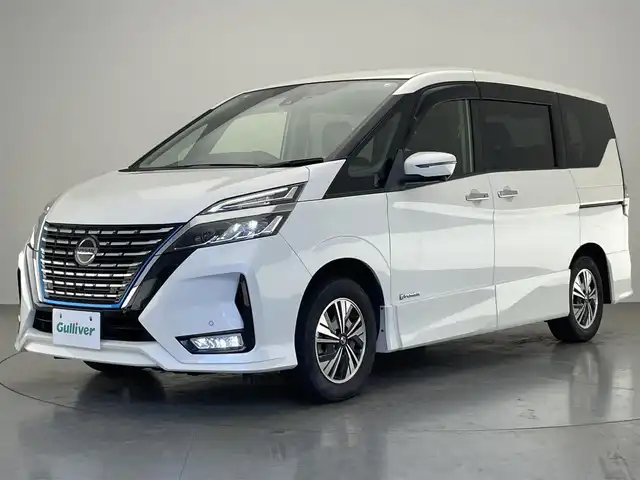 日産 セレナ e－パワー ハイウェイスター V 愛知県 2020(令2)年 4.6万km ブリリアントホワイトパール 純正１０型ナビ　後席モニター　BSM　デジイン　ハンズフリーパワスラ　黒ハーフレザー　追従クルコン　禁煙車　フルTV　DVD 全方位カメラ　車線逸脱　衝突軽減　ETC　LEDオートライト　ドラレコ　コーナーセンサー　USB　純正マット　純正１５インチAW　ブルーレイ再生　プロパイロット