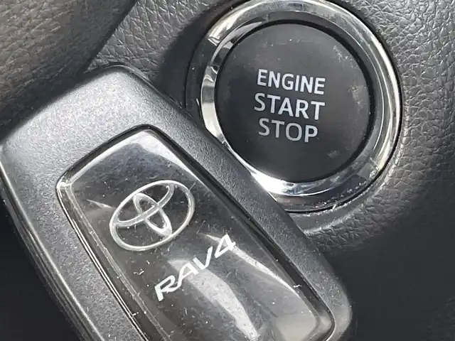トヨタ ＲＡＶ４ G Zパッケージ 福岡県 2020(令2)年 3.9万km ホワイトパールクリスタルシャイン モデリスタエアロ/パノラマルーフ/黒革シート/アルパイン９型ナビ/フルセグTV/CD/DVD/BT/SD/バックカメラ/PCS/LTA/クリアランスソナー/PKSB/ハンズフリーパワーバックドア/デジタルインナーミラー/ＢＳＭ/レーダークルーズコントロール/ルーフレール/シートメモリー/パワーシート/前席シートヒーター/ステアリングヒーター/ビルトインETC/スマートキー/プッシュスタート/LEDオートライト/オートハイビーム/電動パーキング/ブレーキホールド/ワイヤレス充電