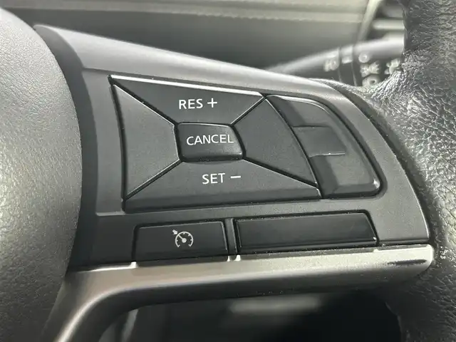 日産 セレナ ハイウェイスター 大阪府 2017(平29)年 6.2万km ダイヤモンドブラック 純正9incナビTV 360カメラ フリップダウンモニター クルーズコントロール 衝突軽減ブレーキ レーンアシスト リアオートエアコン パークアシスト クリアランスソナー 両側パワースライドドア ドライブレコーダー ETC