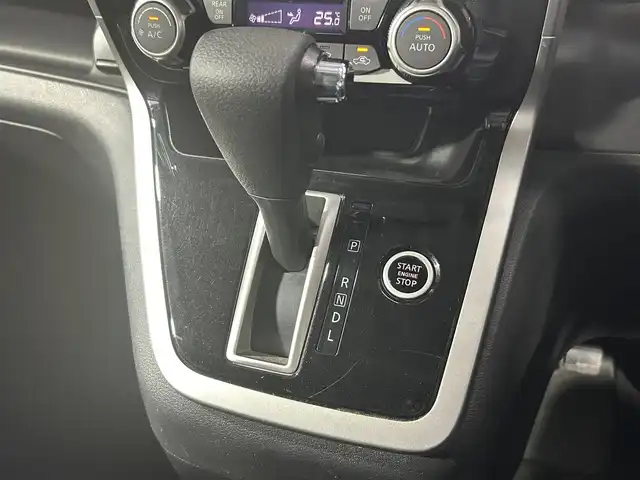 日産 セレナ ハイウェイスター 大阪府 2017(平29)年 6.2万km ダイヤモンドブラック 純正9incナビTV 360カメラ フリップダウンモニター クルーズコントロール 衝突軽減ブレーキ レーンアシスト リアオートエアコン パークアシスト クリアランスソナー 両側パワースライドドア ドライブレコーダー ETC