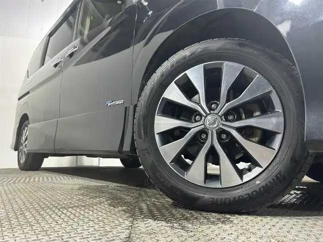 日産 セレナ ハイウェイスター 大阪府 2017(平29)年 6.2万km ダイヤモンドブラック 純正9incナビTV 360カメラ フリップダウンモニター クルーズコントロール 衝突軽減ブレーキ レーンアシスト リアオートエアコン パークアシスト クリアランスソナー 両側パワースライドドア ドライブレコーダー ETC