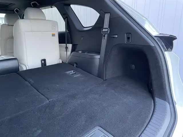 マツダ ＣＸ－８ XD エクスクルーシブモード 滋賀県 2022(令4)年 7.6万km スノーフレイクホワイトパールマイカ サンルーフ/BOSEサウンド/純正10インチメーカーナビ/(AM/FM/BT/USB/フルセグTV）/白革シート/全周囲モニター/パワーバックドア/コーナーセンサー/パワーシート/メモリーシート/シートヒーター/シートベンチレーション/衝突軽減ブレーキ/レーントレーシングアシスト/レーダークルーズコントロール/置くだけ充電/アイドリングストップ/革巻きステアリング/ステアリングスイッチ/オートライト/電動サイドブレーキ/プッシュスタート/フロアマット/電格ウインカーミラー/スペアキー