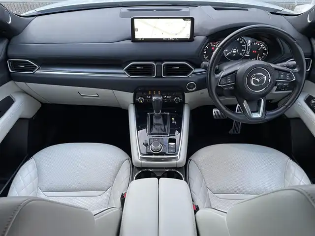 マツダ ＣＸ－８ XD エクスクルーシブモード 滋賀県 2022(令4)年 7.6万km スノーフレイクホワイトパールマイカ サンルーフ/BOSEサウンド/純正10インチメーカーナビ/(AM/FM/BT/USB/フルセグTV）/白革シート/全周囲モニター/パワーバックドア/コーナーセンサー/パワーシート/メモリーシート/シートヒーター/シートベンチレーション/衝突軽減ブレーキ/レーントレーシングアシスト/レーダークルーズコントロール/置くだけ充電/アイドリングストップ/革巻きステアリング/ステアリングスイッチ/オートライト/電動サイドブレーキ/プッシュスタート/フロアマット/電格ウインカーミラー/スペアキー