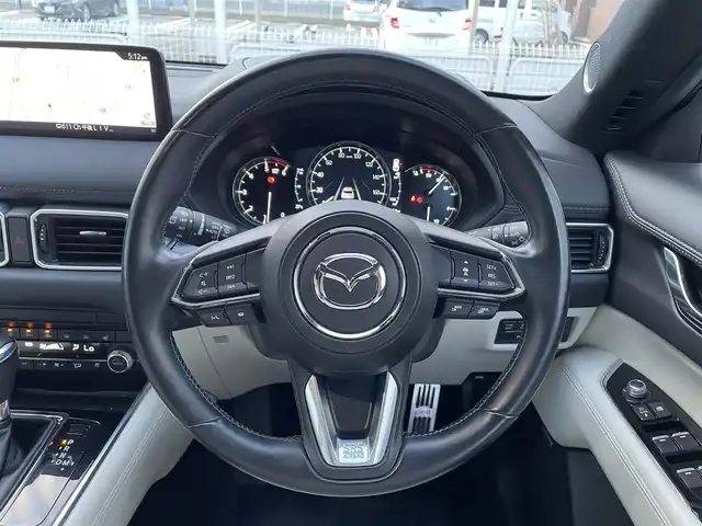 マツダ ＣＸ－８ XD エクスクルーシブモード 滋賀県 2022(令4)年 7.6万km スノーフレイクホワイトパールマイカ サンルーフ/BOSEサウンド/純正10インチメーカーナビ/(AM/FM/BT/USB/フルセグTV）/白革シート/全周囲モニター/パワーバックドア/コーナーセンサー/パワーシート/メモリーシート/シートヒーター/シートベンチレーション/衝突軽減ブレーキ/レーントレーシングアシスト/レーダークルーズコントロール/置くだけ充電/アイドリングストップ/革巻きステアリング/ステアリングスイッチ/オートライト/電動サイドブレーキ/プッシュスタート/フロアマット/電格ウインカーミラー/スペアキー
