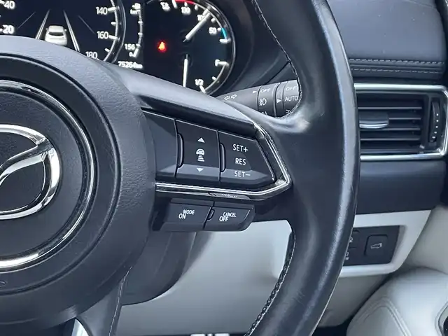 マツダ ＣＸ－８ XD エクスクルーシブモード 滋賀県 2022(令4)年 7.6万km スノーフレイクホワイトパールマイカ サンルーフ/BOSEサウンド/純正10インチメーカーナビ/(AM/FM/BT/USB/フルセグTV）/白革シート/全周囲モニター/パワーバックドア/コーナーセンサー/パワーシート/メモリーシート/シートヒーター/シートベンチレーション/衝突軽減ブレーキ/レーントレーシングアシスト/レーダークルーズコントロール/置くだけ充電/アイドリングストップ/革巻きステアリング/ステアリングスイッチ/オートライト/電動サイドブレーキ/プッシュスタート/フロアマット/電格ウインカーミラー/スペアキー