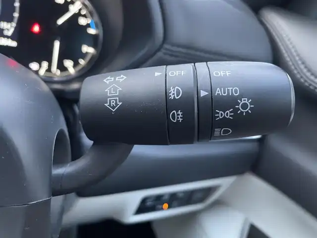 マツダ ＣＸ－８ XD エクスクルーシブモード 滋賀県 2022(令4)年 7.6万km スノーフレイクホワイトパールマイカ サンルーフ/BOSEサウンド/純正10インチメーカーナビ/(AM/FM/BT/USB/フルセグTV）/白革シート/全周囲モニター/パワーバックドア/コーナーセンサー/パワーシート/メモリーシート/シートヒーター/シートベンチレーション/衝突軽減ブレーキ/レーントレーシングアシスト/レーダークルーズコントロール/置くだけ充電/アイドリングストップ/革巻きステアリング/ステアリングスイッチ/オートライト/電動サイドブレーキ/プッシュスタート/フロアマット/電格ウインカーミラー/スペアキー