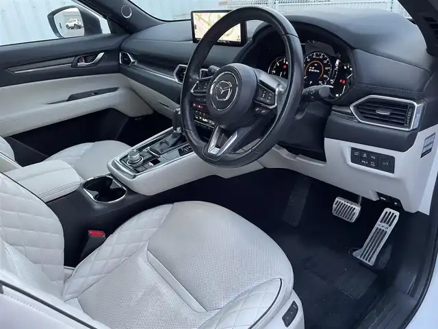 マツダ ＣＸ－８ XD エクスクルーシブモード 滋賀県 2022(令4)年 7.6万km スノーフレイクホワイトパールマイカ サンルーフ/BOSEサウンド/純正10インチメーカーナビ/(AM/FM/BT/USB/フルセグTV）/白革シート/全周囲モニター/パワーバックドア/コーナーセンサー/パワーシート/メモリーシート/シートヒーター/シートベンチレーション/衝突軽減ブレーキ/レーントレーシングアシスト/レーダークルーズコントロール/置くだけ充電/アイドリングストップ/革巻きステアリング/ステアリングスイッチ/オートライト/電動サイドブレーキ/プッシュスタート/フロアマット/電格ウインカーミラー/スペアキー