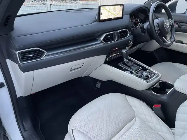 マツダ ＣＸ－８ XD エクスクルーシブモード 滋賀県 2022(令4)年 7.6万km スノーフレイクホワイトパールマイカ サンルーフ/BOSEサウンド/純正10インチメーカーナビ/(AM/FM/BT/USB/フルセグTV）/白革シート/全周囲モニター/パワーバックドア/コーナーセンサー/パワーシート/メモリーシート/シートヒーター/シートベンチレーション/衝突軽減ブレーキ/レーントレーシングアシスト/レーダークルーズコントロール/置くだけ充電/アイドリングストップ/革巻きステアリング/ステアリングスイッチ/オートライト/電動サイドブレーキ/プッシュスタート/フロアマット/電格ウインカーミラー/スペアキー