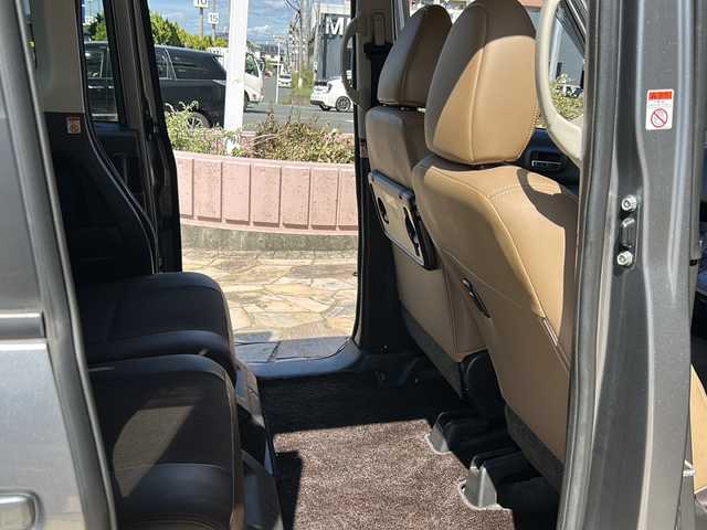 日産 デイズ ルークス HWS X Vセレクション 静岡県 2020(令2)年 5.4万km チタニウムグレーメタリック 純正ナビ/・CD/DVD/・Bluetooth/・FM/AM/・フルセグTV/主要装備/・アラウンドビューモニター/・両側パワスラ/・オートエアコン/・オートハイビーム/・プリクラッシュセーフティ/・アイドリングストップ/・横滑り防止装置/・レーンキープアシスト/・フォグランプ/・ハーフレザーシート/・ステアリングスイッチ/・純正フロアマット/・15インチ純正AW